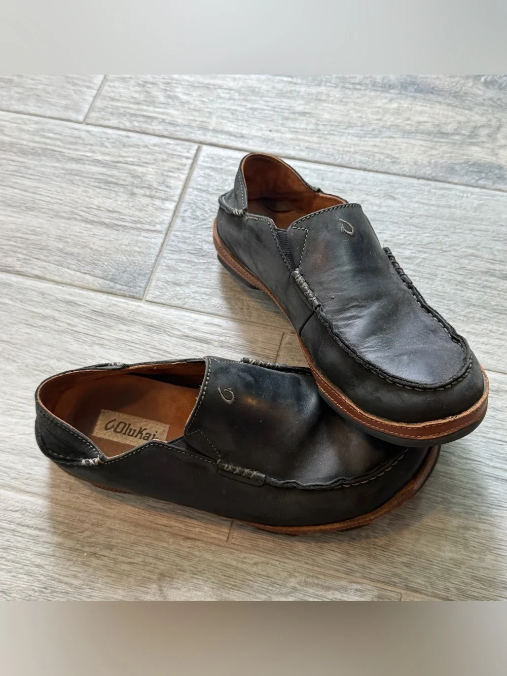 Olukai Moloa Black Leather Slip On Casual Men's Shoes 9.5 Casual